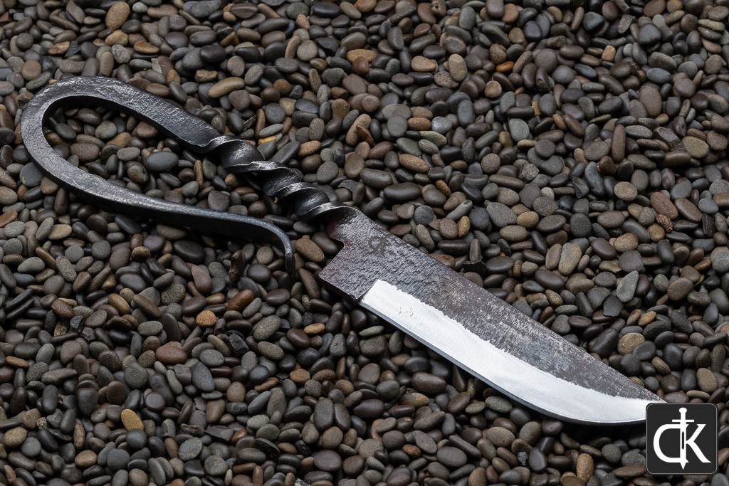 FORGED MEDIUM KNIFE