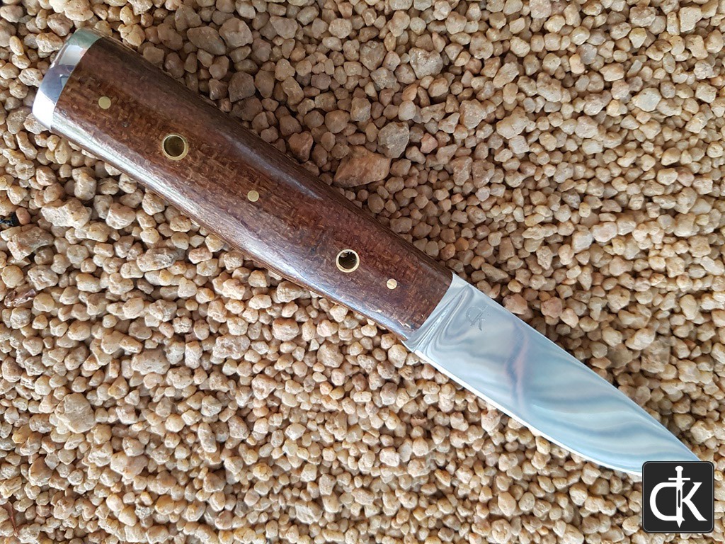 SURVIVAL KNIFE
